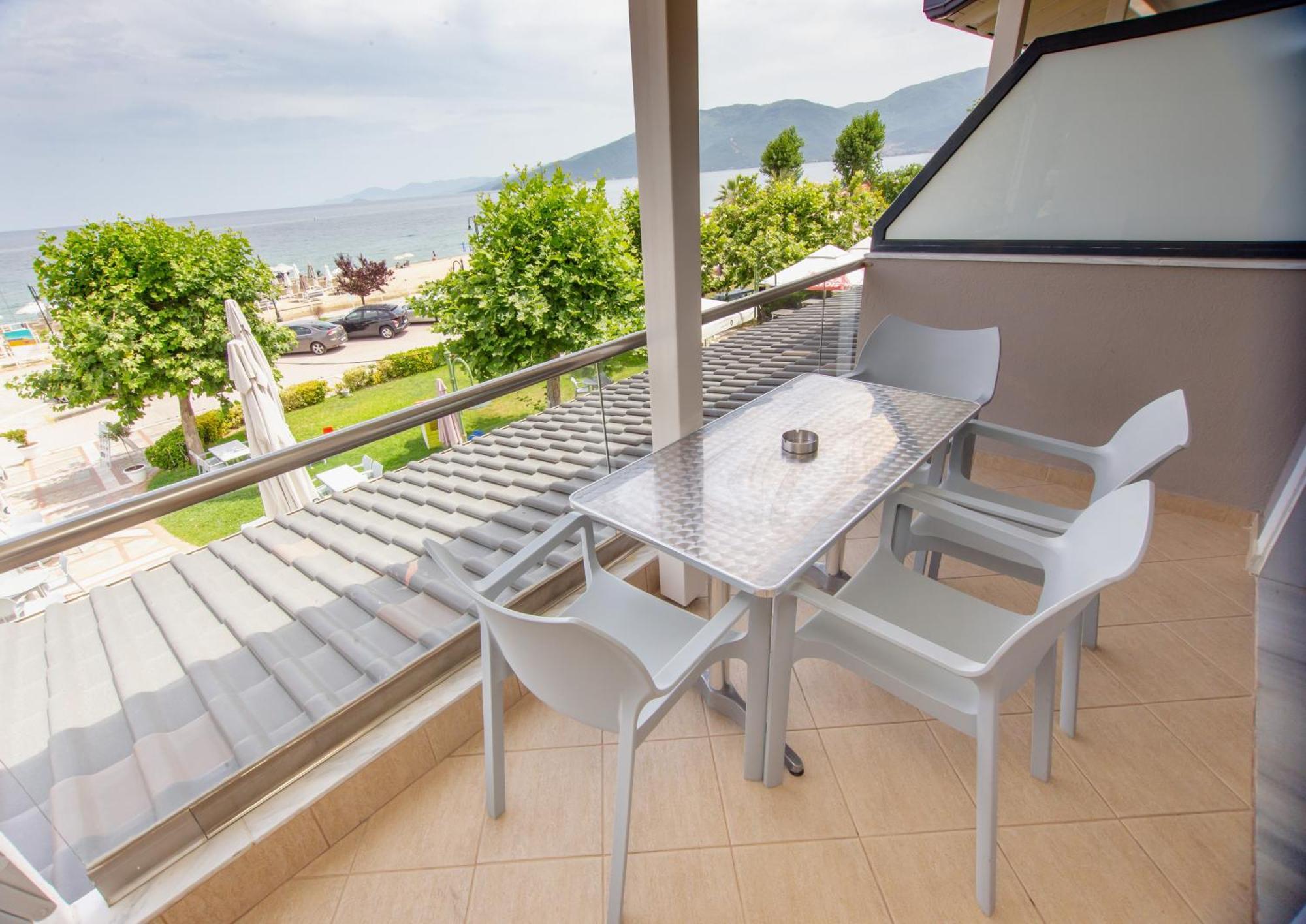 Amalia Mare Sea View Apartment Nea Vrasna Room photo