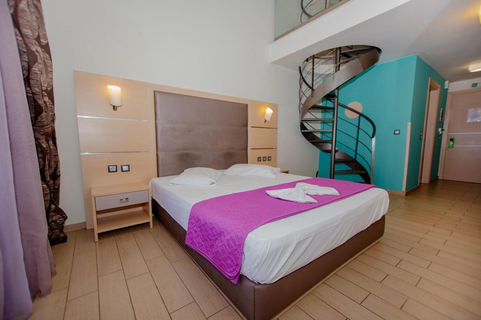 Amalia Mare Sea View Apartment Nea Vrasna Exterior photo